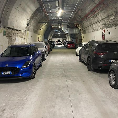Deluxe Apartment Self Check In Parking Генуа Екстериор снимка