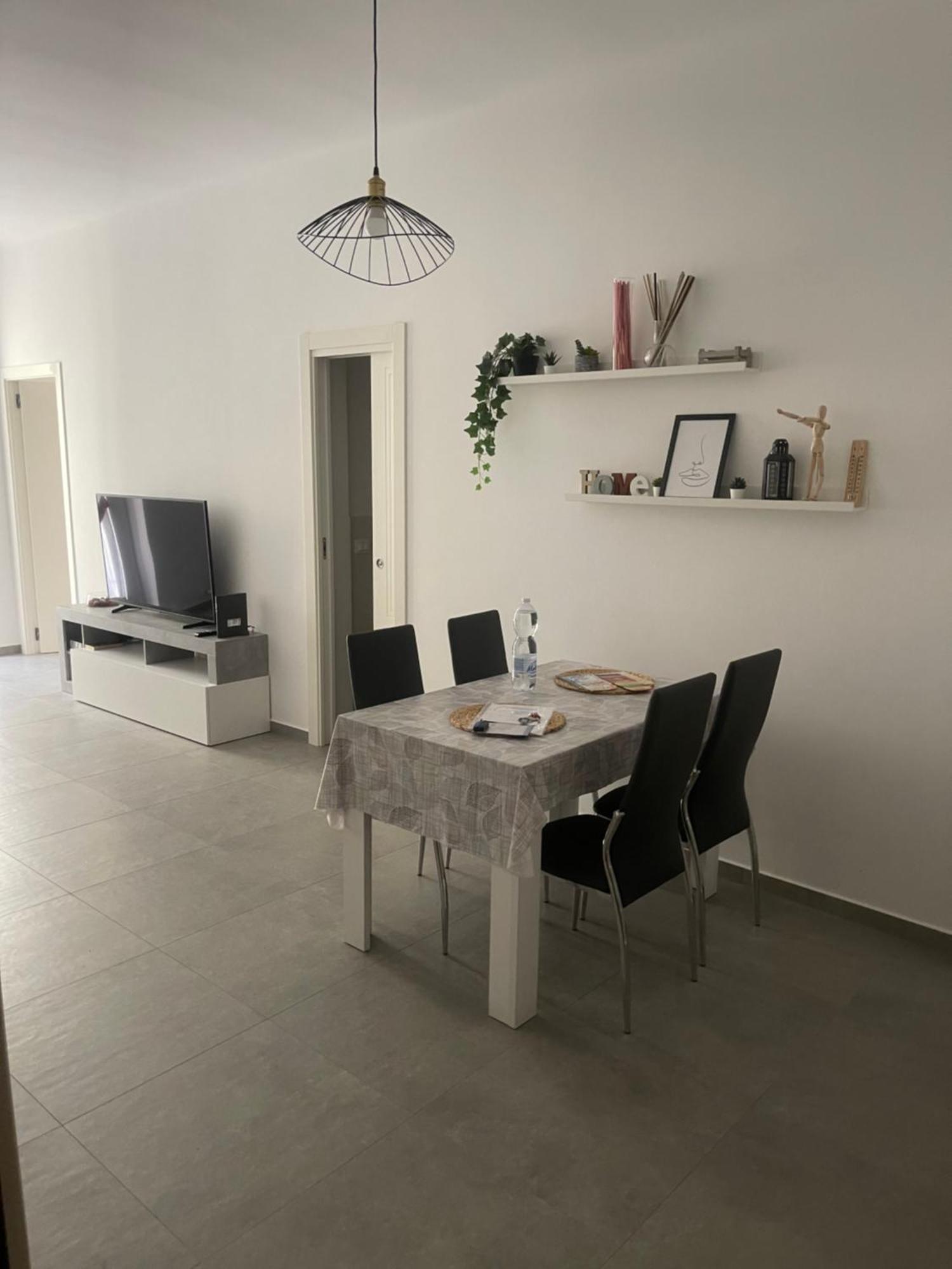 Deluxe Apartment Self Check In Parking Генуа Екстериор снимка