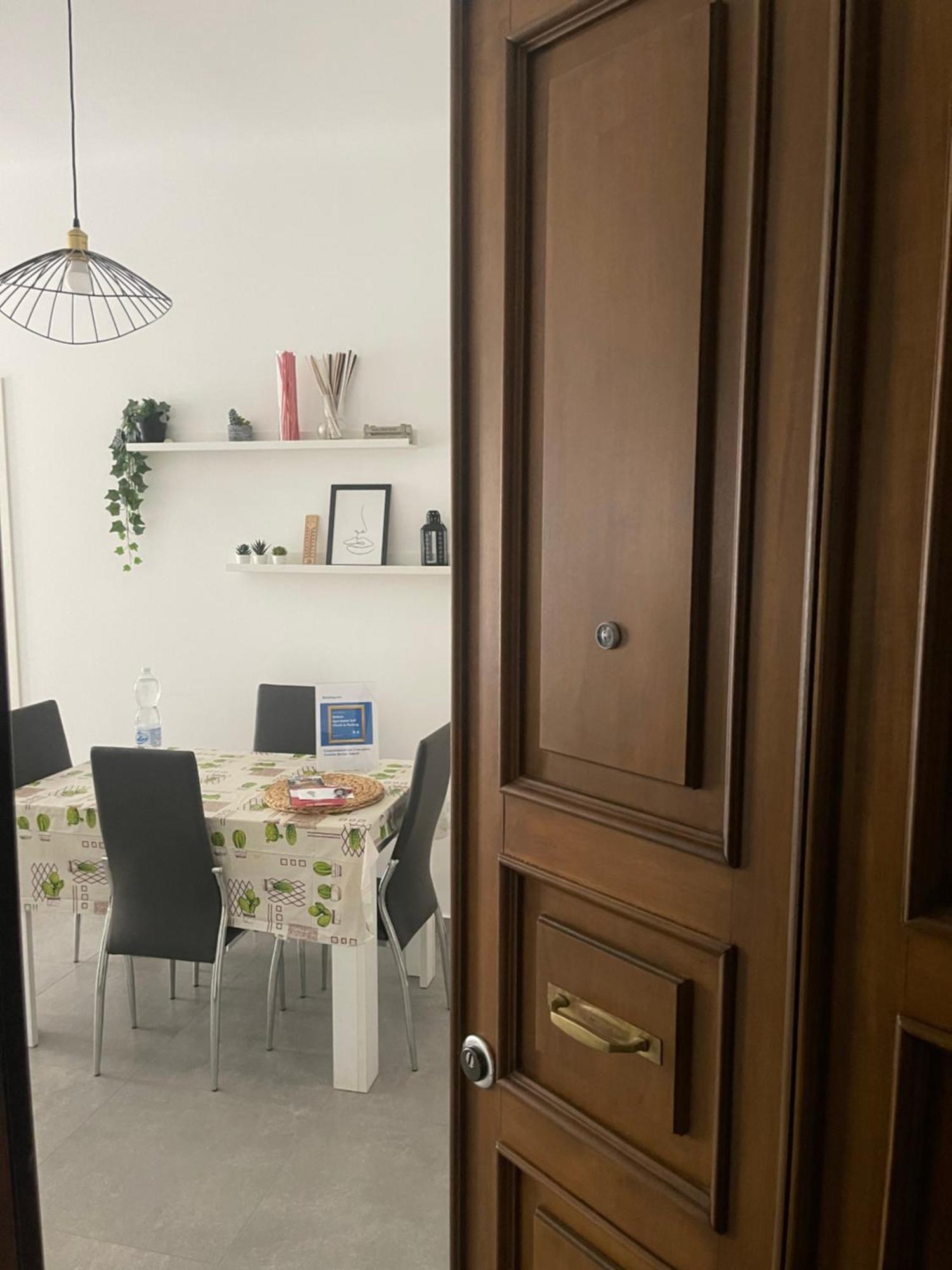 Deluxe Apartment Self Check In Parking Генуа Екстериор снимка